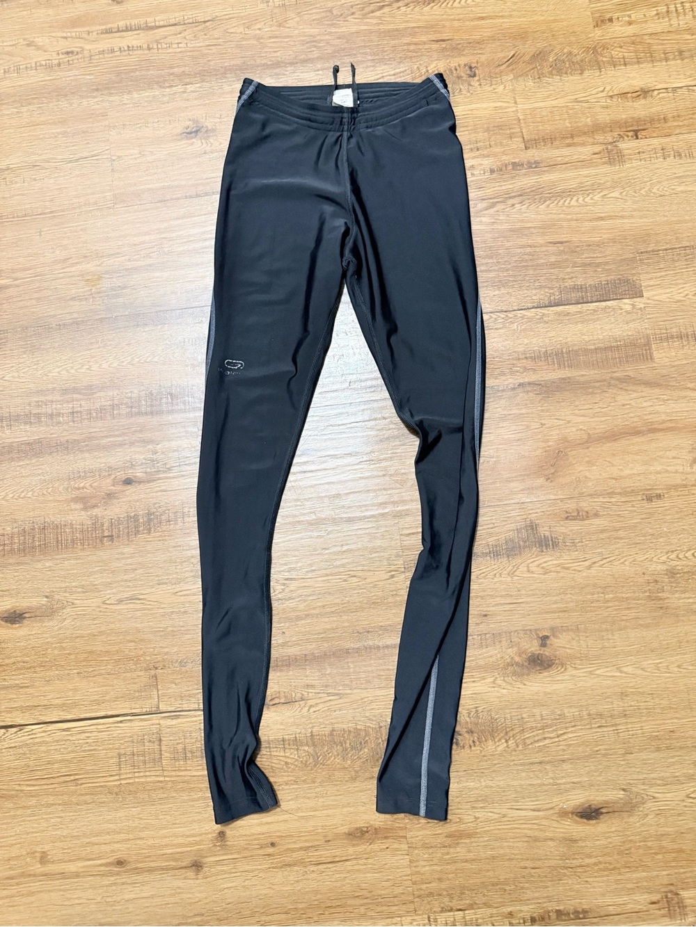 Black Women's Performance Leggings with Reflective Side Stripe